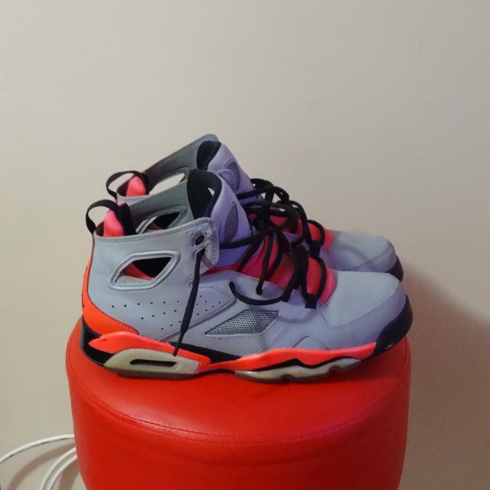 Sneaker